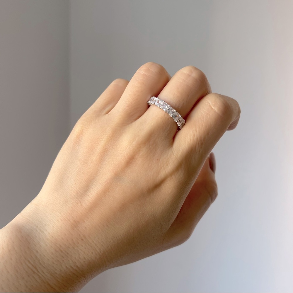NEW Diamonique Elegant Princess Cuts Band Ring
